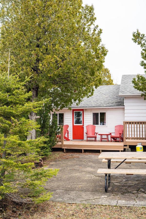 Neptunes Hideaway Tobermory Extérieur photo